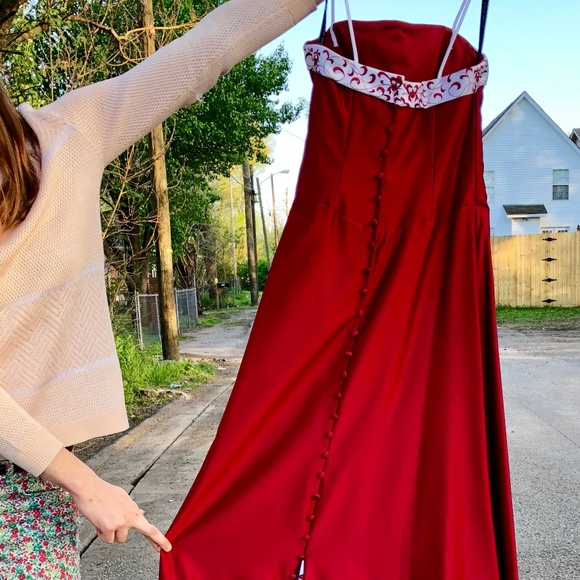 Red, crimson, full length gown, bridesmaid dress - Picture 4 of 6
